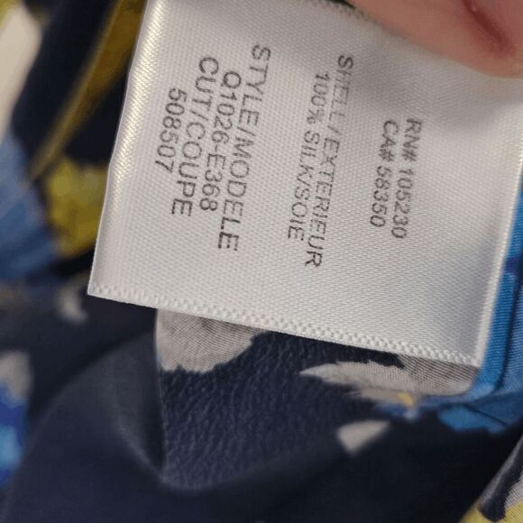 Equipment Femme 100% Silk Lynn Floral Peacoat Button Down Shirt Womens Blue Size - Picture 3 of 4